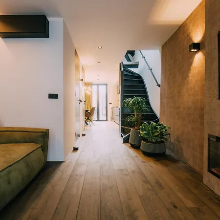 Thebridge29 Boutique Bréda