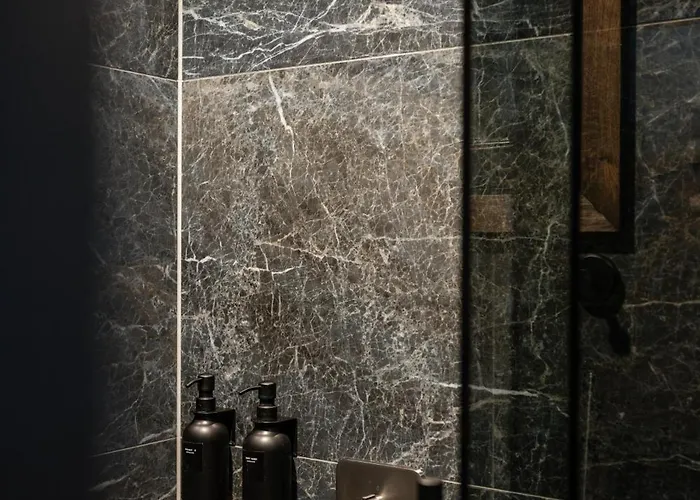 Thebridge29 Boutique Bréda